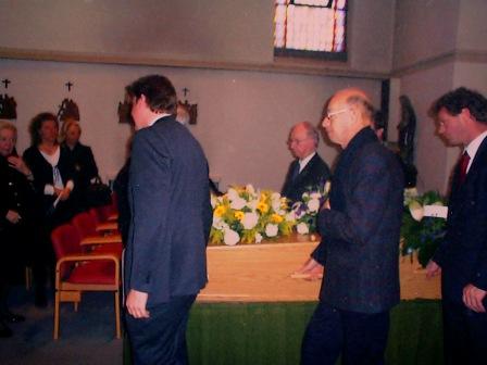 In Paradisum deducant te angeli..